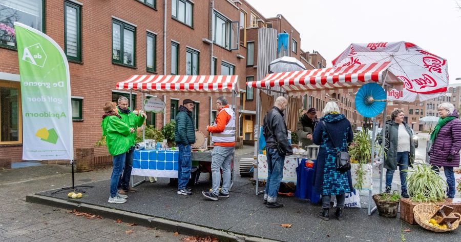 De wijk in van plandelen tot groenfestival in Apeldoorn